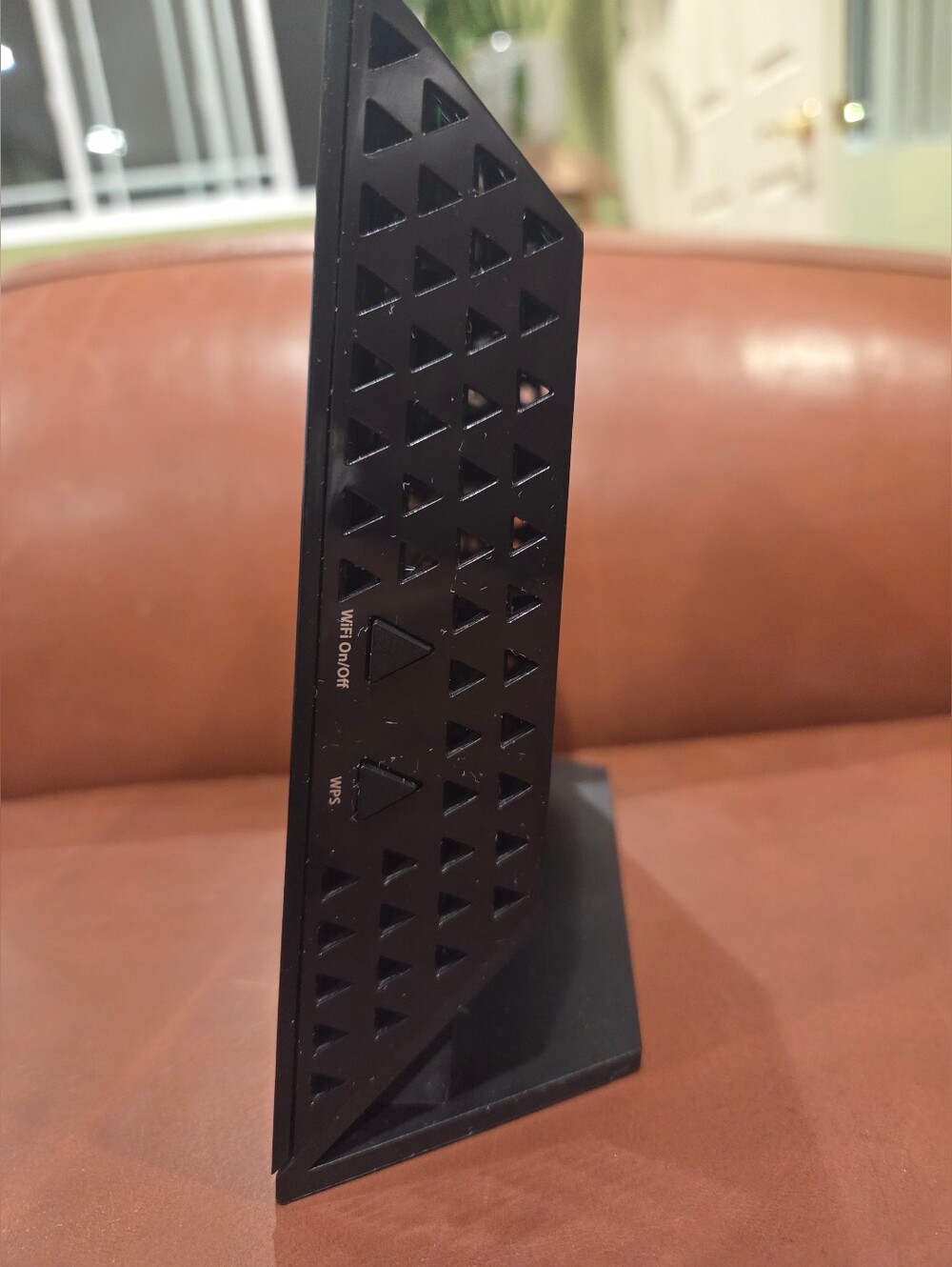 Netgear AC1600 WiFi Modem Router - Pre-owned - Picture 3 of 5